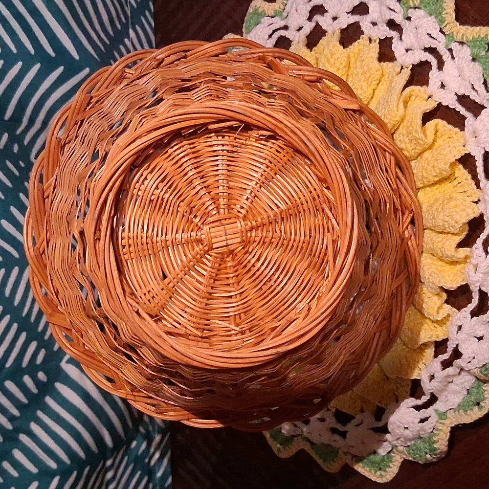 Vintage Woven Basket - Picture 4 of 4